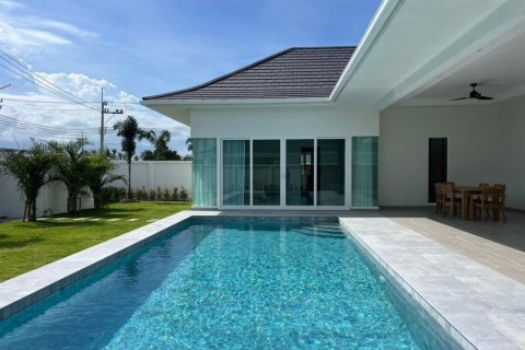Chalet de 3 dormitorios en Hua Hin, Tailandia № 168550 - foto 2