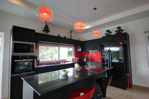 Villa in Hua Hin, Thailand 4 Schlafzimmer № 168551 - Foto 18
