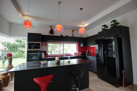 Villa in Hua Hin, Thailand 4 Schlafzimmer № 168551 - Foto 21