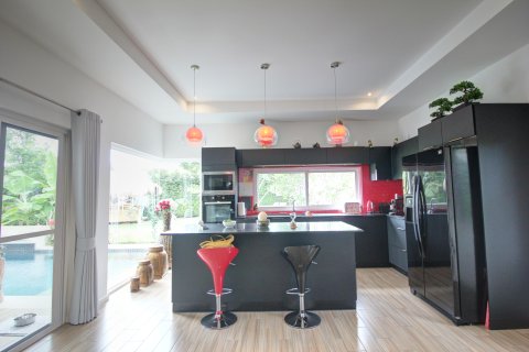 Villa in Hua Hin, Thailand 4 Schlafzimmer № 168551 - Foto 17