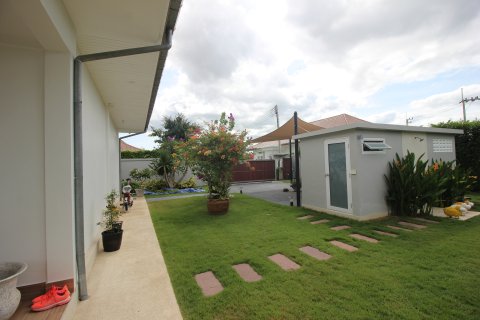 Villa in Hua Hin, Thailand 4 Schlafzimmer № 168551 - Foto 11