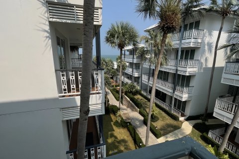 Condominio de 2 dormitorios en Hua Hin, Tailandia № 168552 - foto 17