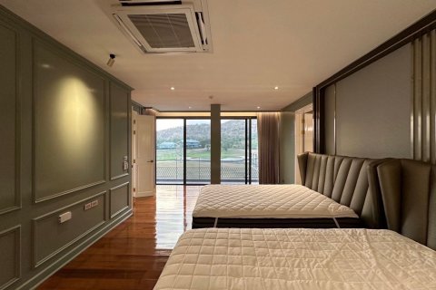 Chalet de 4 dormitorios en Hua Hin, Tailandia № 138980 - foto 29