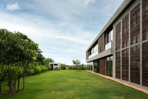 Casa de 4 dormitorios en Hua Hin, Tailandia № 180435 - foto 8