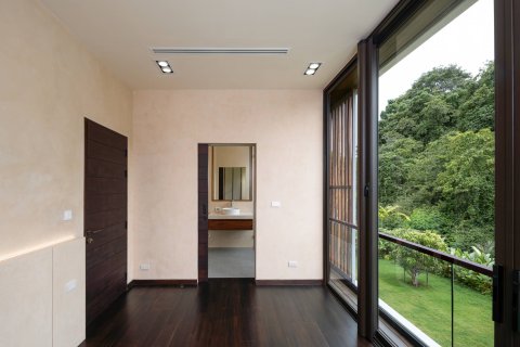 Casa de 4 dormitorios en Hua Hin, Tailandia № 180435 - foto 18