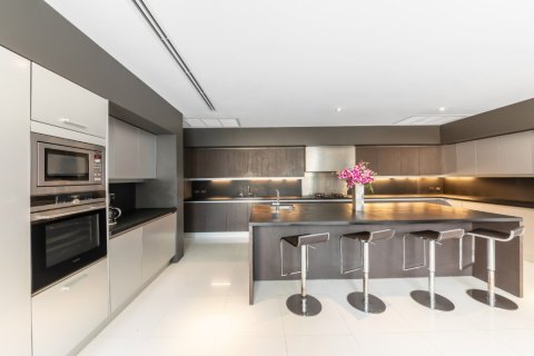 Casa de 5 dormitorios en Phuket, Tailandia № 180434 - foto 16