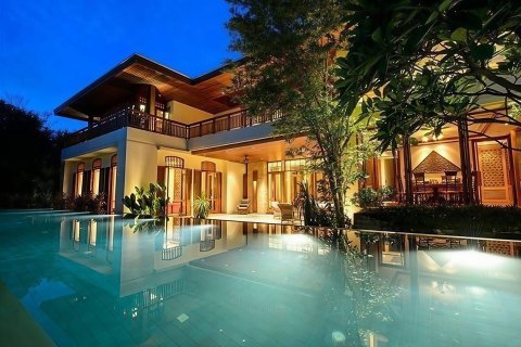 Casa de 5 dormitorios en Bangkok, Tailandia № 180432 - foto 2
