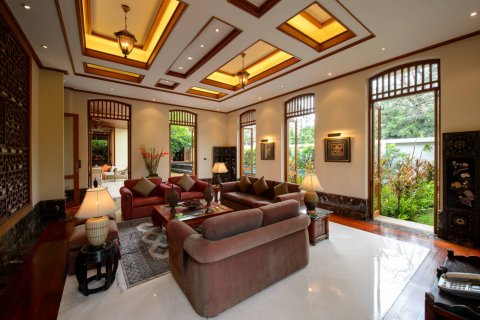 Casa de 5 dormitorios en Bangkok, Tailandia № 180432 - foto 8