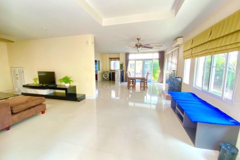 Haus in Pattaya, Thailand 3 Schlafzimmer № 156996 - Foto 6