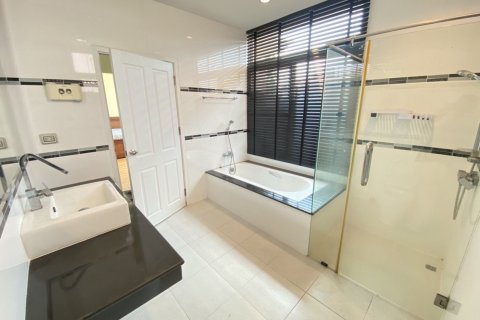 Haus in Pattaya, Thailand 3 Schlafzimmer № 156996 - Foto 27
