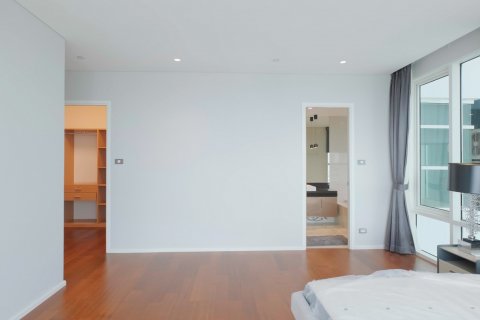 Condominio de 3 dormitorios en Bangkok, Tailandia № 143127 - foto 9