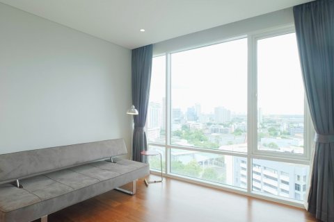 Condominio de 3 dormitorios en Bangkok, Tailandia № 143127 - foto 12