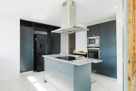 Condominio de 3 dormitorios en Bangkok, Tailandia № 143127 - foto 16