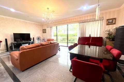 Condominio de 2 dormitorios en Bangkok, Tailandia № 143128 - foto 3