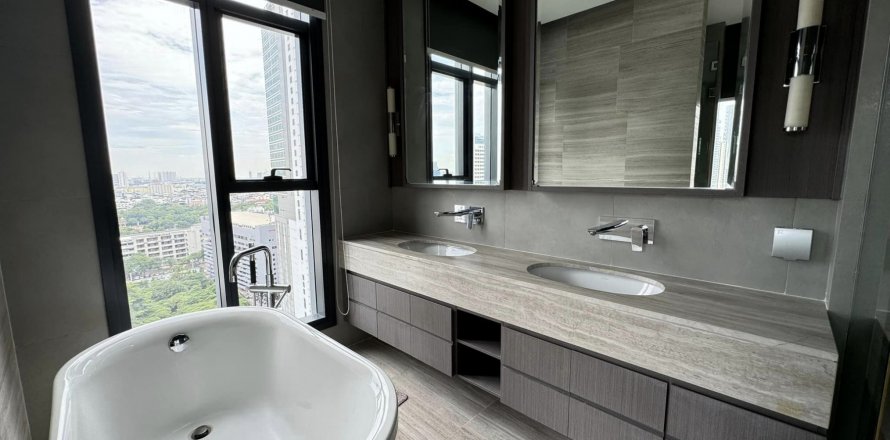 Condominio de 2 dormitorios en Sathon, Bangkok, Tailandia № 143125