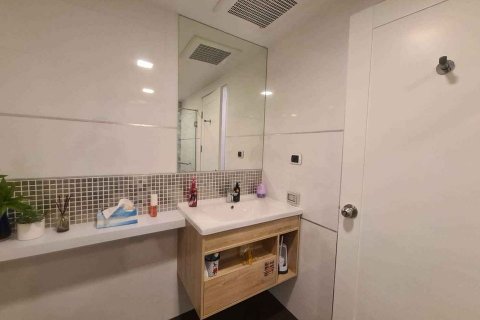 Condominio de 2 dormitorios en Bangkok, Tailandia № 143129 - foto 16