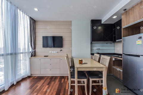 Condo in Bangkok, Thailand, 2 bedrooms  № 185009