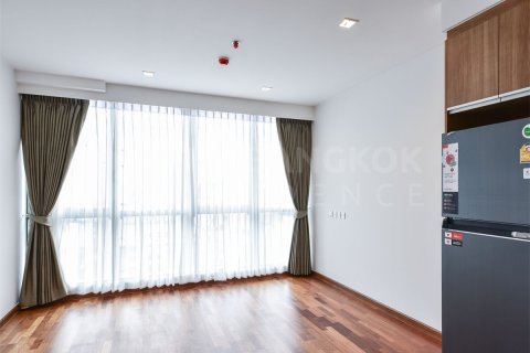 Condominio de 1 dormitorio en Bangkok, Tailandia № 185005 - foto 2