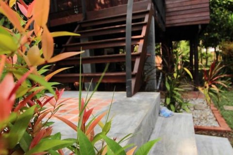 Casa de 4 dormitorios en San Pa Tong, Tailandia № 200374 - foto 13