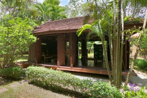 Casa de 4 dormitorios en San Pa Tong, Tailandia № 200374 - foto 5