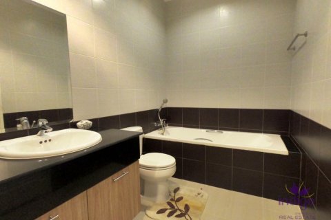 Condominio de 2 dormitorios en Chiang Mai, Tailandia № 200377 - foto 12
