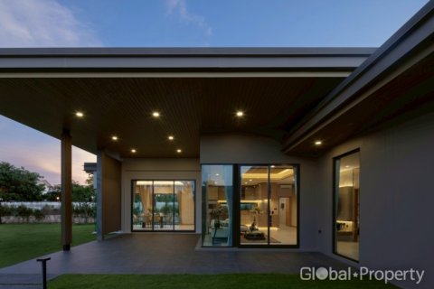 Haus in Pattaya, Thailand 4 Schlafzimmer № 163962