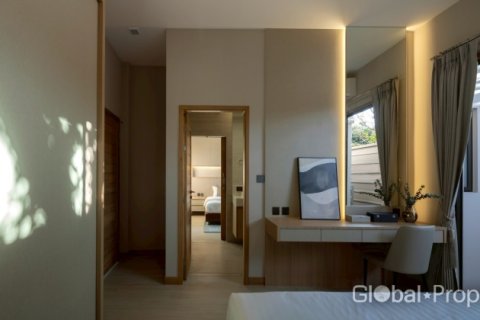 Casa de 4 dormitorios en Pattaya, Tailandia № 163962 - foto 15