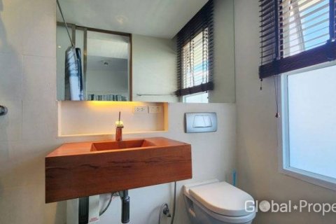 Condominio de 1 dormitorio en Pattaya, Tailandia № 163968 - foto 17