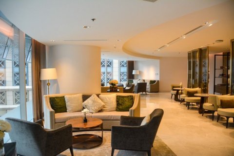 Condominio de 2 dormitorios en Pathum Wan, Bangkok, Tailandia № 136937 - foto 20