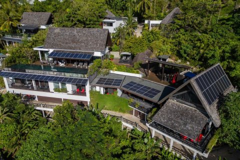 Chalet de 7 dormitorios en Kathu, Tailandia № 147057