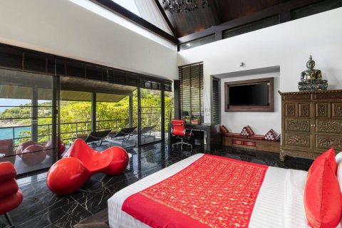 Chalet de 7 dormitorios en Kathu, Tailandia № 147057 - foto 14