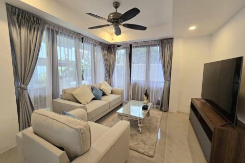 Dúplex de 3 dormitorios en Surat Thani, Tailandia № 116326 - foto 7