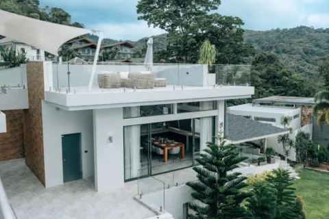 Chalet de 4 dormitorios en Phuket, Tailandia № 116329 - foto 15