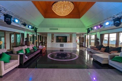Chalet de 13 dormitorios en Kathu, Tailandia № 116325 - foto 10