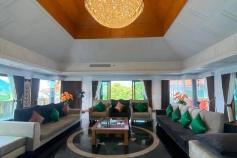 Chalet de 13 dormitorios en Kathu, Tailandia № 116325 - foto 8