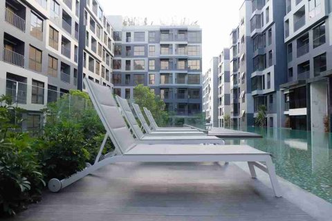 Condominio de 1 dormitorio en Bangkok, Tailandia № 208622 - foto 16