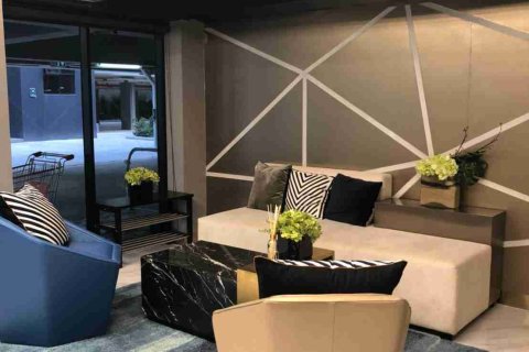 Condominio de 1 dormitorio en Bangkok, Tailandia № 208622 - foto 10