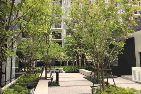 Condominio de 1 dormitorio en Thonburi, Bangkok, Tailandia № 208627 - foto 5