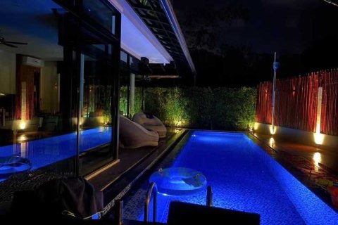 Chalet de 4 dormitorios en Phuket, Tailandia № 151863 - foto 3