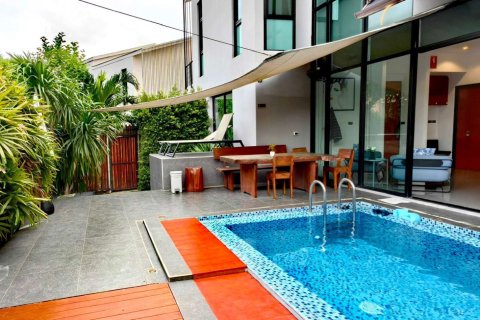 Chalet de 4 dormitorios en Phuket, Tailandia № 151863 - foto 10