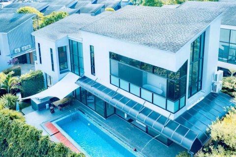 Chalet de 4 dormitorios en Phuket, Tailandia № 151863 - foto 4