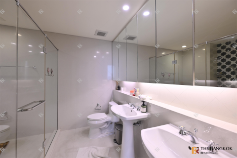 Condominio de 3 dormitorios en Bangkok, Tailandia № 185960 - foto 9