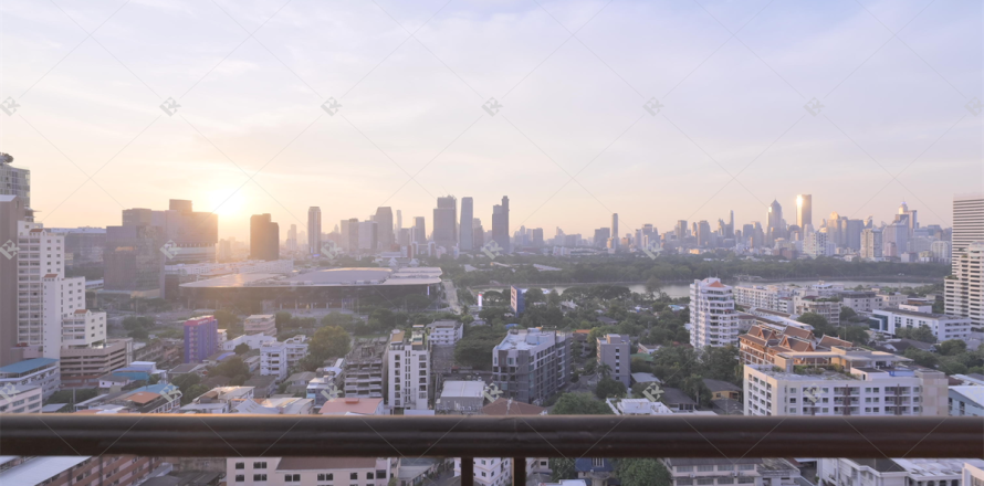 Condominio de 3 dormitorios en Bangkok, Tailandia № 185960