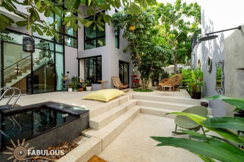 Chalet de 4 dormitorios en Bang Tao, Tailandia № 179524 - foto 10