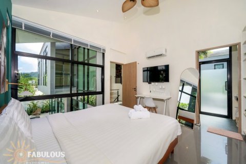 Chalet de 4 dormitorios en Bang Tao, Tailandia № 179524 - foto 15