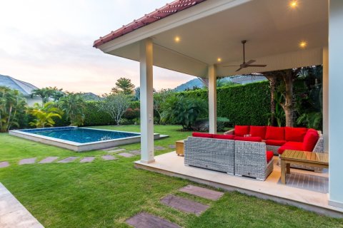 Chalet de 3 dormitorios en Hua Hin, Tailandia № 168778 - foto 14