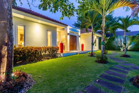 Chalet de 3 dormitorios en Hua Hin, Tailandia № 168778 - foto 4