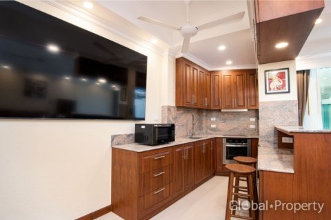 Local comercial en Pattaya, Tailandia № 170357 - foto 11