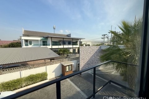 Casa de 3 dormitorios en Pattaya, Tailandia № 170355 - foto 5
