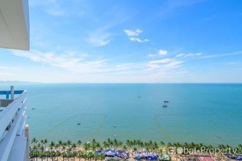 Condominio de 2 dormitorios en Pattaya, Tailandia № 170356 - foto 2